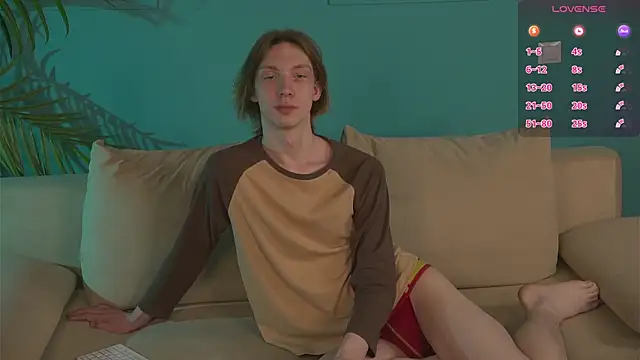 Daniel Schmidt online show from June 13, 3:59 am
