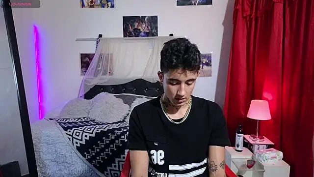 charles carterxxx online show from April 30, 2:29 am