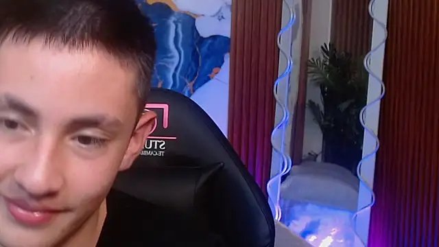 Andres Tay online show from May 2, 2:36 am