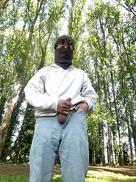 leooooooo88888 online show from April 27, 8:55 am