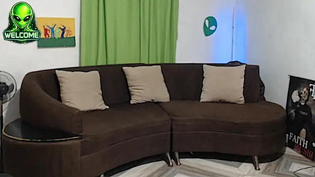 alpha zom online show from May 20, 3:46 am