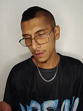Lil black009 online show from July 12, 4:14 am