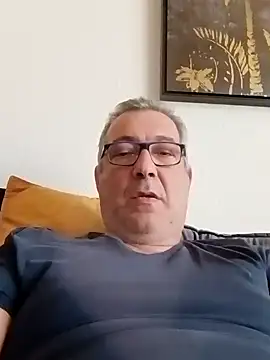 Snapshot of Soloyan chatting on January 30, 1:21 pm Soloyan online show from January 30, 1:21 pm