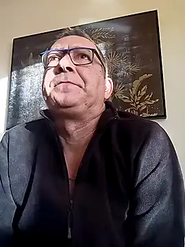 Snapshot of Soloyan chatting on December 21, 8:07 am Soloyan online show from December 21, 8:07 am