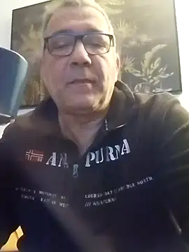 Snapshot of Soloyan chatting on January 22, 5:26 am Soloyan online show from January 22, 5:26 am