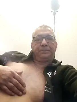 Snapshot of Soloyan chatting on January 10, 6:31 am Soloyan online show from January 10, 6:31 am