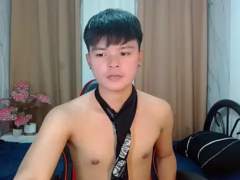 yourhotasiandoms online show from May 18, 10:54 am