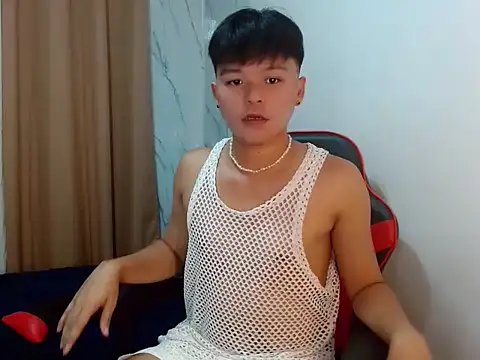 yourhotasiandoms online show from May 8, 3:45 pm