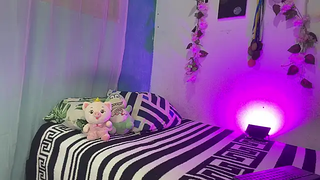  peachyboy online show from June 3, 4:58 am