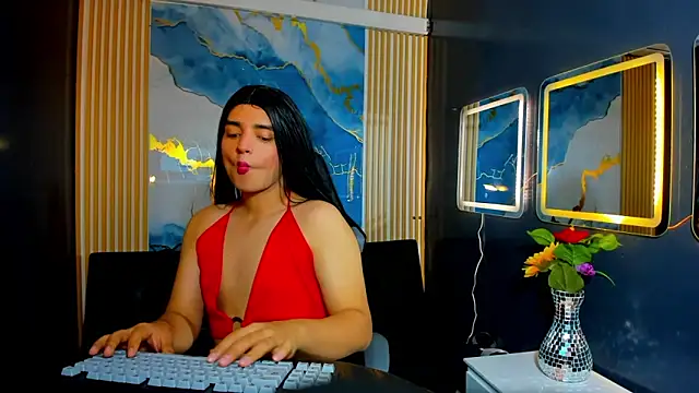 Gaby Gil  online show from May 6, 1:01 pm