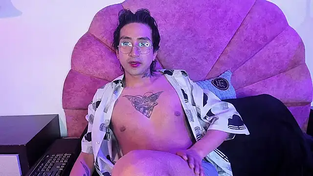 Eclipse TeenBoy66 online show from May 14, 12:03 pm