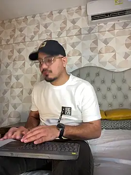 Dante Goldt online show from June 19, 10:25 pm