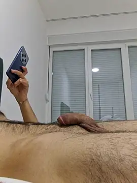 kurdishboy69 online show from May 11, 11:13 pm