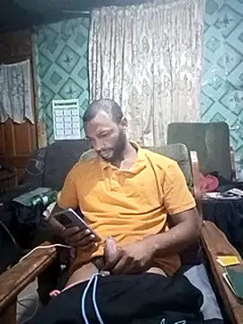 Snapshot of Camodick chatting on February 5, 12:42 am Camodick online show from February 5, 12:42 am