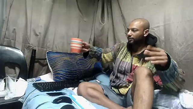 Camodick online show from April 26, 4:15 pm