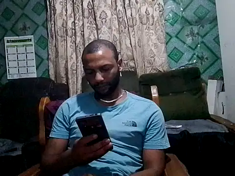 Snapshot of Camodick chatting on January 27, 12:01 am Camodick online show from January 27, 12:01 am