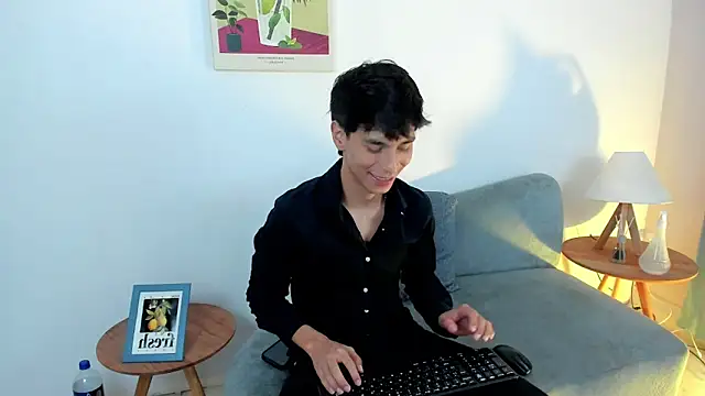jacob colliins online show from June 5, 3:33 am