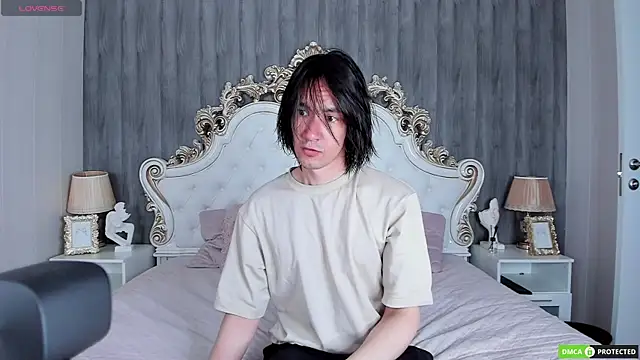 CalvinChapman online show from June 30, 3:07 am