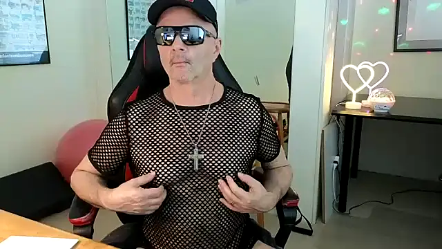 hotdadbod online show from February 10, 9:25 pm