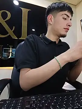 andylol330 online show from June 24, 1:08 am