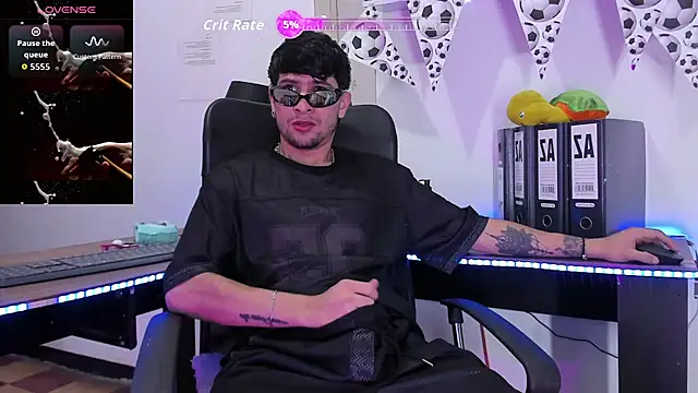 StefanoBigCock online show from June 24, 6:33 pm