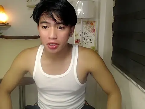 horny jamesxx online show from June 6, 6:03 pm