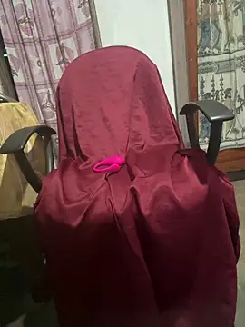 Snapshot of Inuchethi chatting on March 8, 1:04 am Inuchethi online show from March 8, 1:04 am