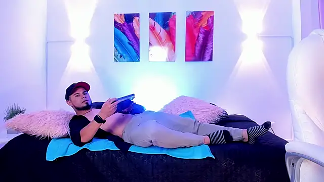 dominikvega online show from June 12, 6:49 pm