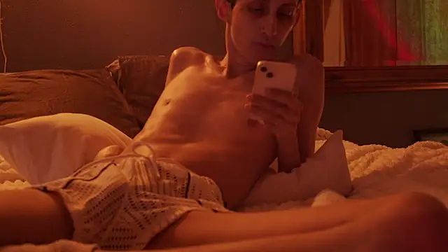 thehungtwink online show from May 20, 6:53 am