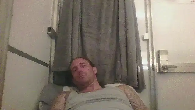 brazybooty92 online show from June 13, 8:45 am