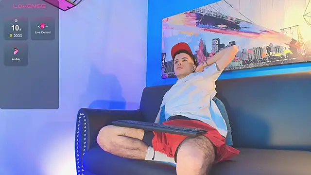 kevinn bluee online show from June 7, 3:46 am