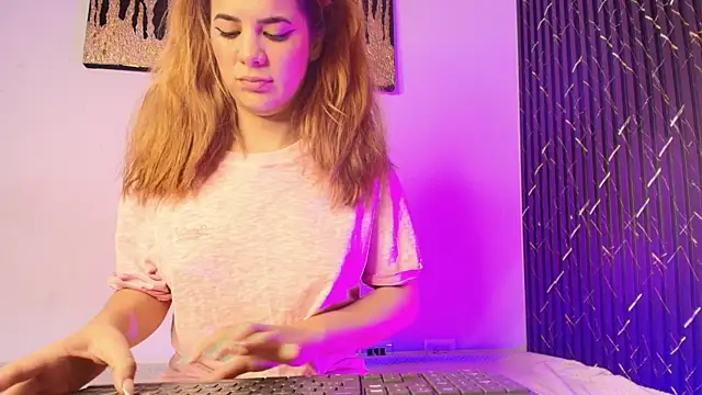 Niina  queen online show from June 7, 2:46 pm