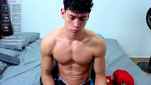 Luke Muscle online show from June 25, 3:06 pm