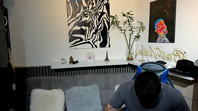 RikyAaron online show from June 11, 8:40 pm