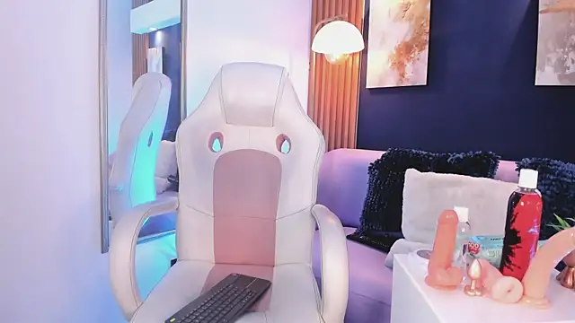 Connor Kings online show from June 7, 8:05 pm