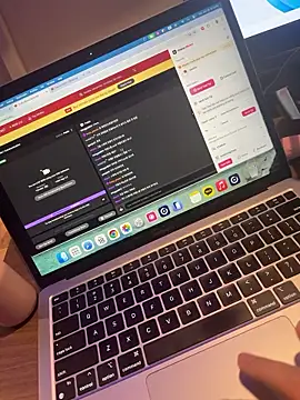 k-kinky online show from June 18, 9:14 am