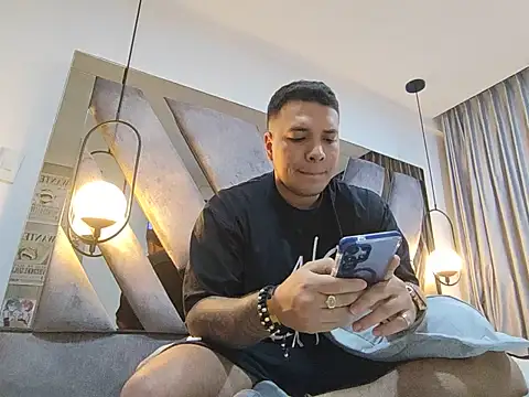 Alex-Stone online show from June 9, 6:48 am