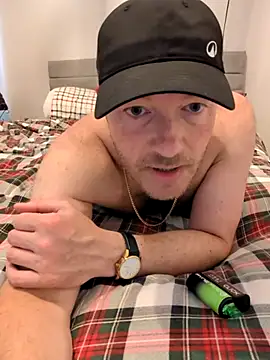 Straight GuyUK online show from June 27, 12:22 pm