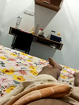 indiboy009 online show from November 7, 6:06 am