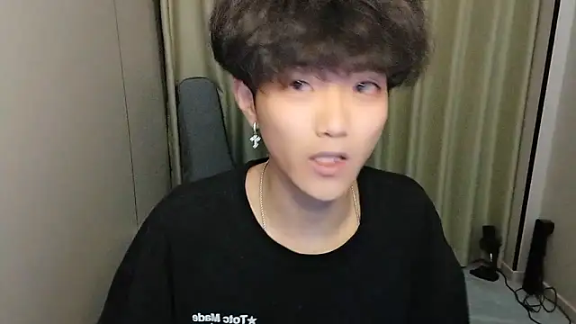 wssoo11 online show from June 11, 1:53 pm