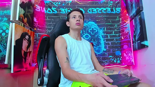 Maxx hot26 online show from June 15, 8:56 pm