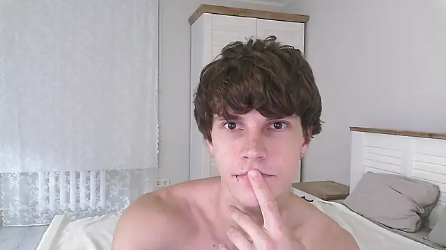 Eric Crush online show from June 22, 4:19 am