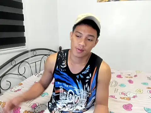 urfucker vinz online show from June 22, 12:20 pm