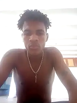 dantecruz19 online show from June 17, 8:32 pm