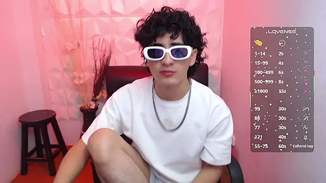 Elliot 23 online show from June 10, 4:40 pm