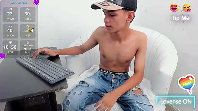 littlecum18 online show from June 13, 12:03 pm