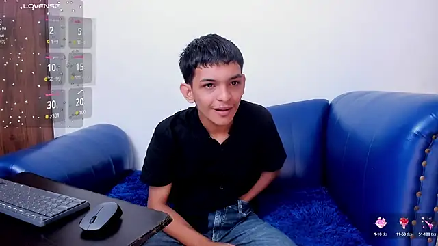 littlecum18 online show from June 18, 12:21 pm