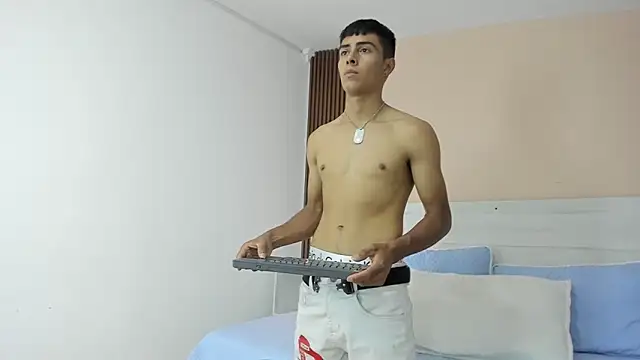 Bruno fox online show from June 26, 9:17 pm