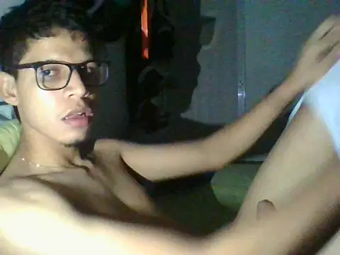 twink vibes online show from June 19, 5:57 am