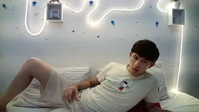 christian foxx  online show from July 1, 7:03 pm